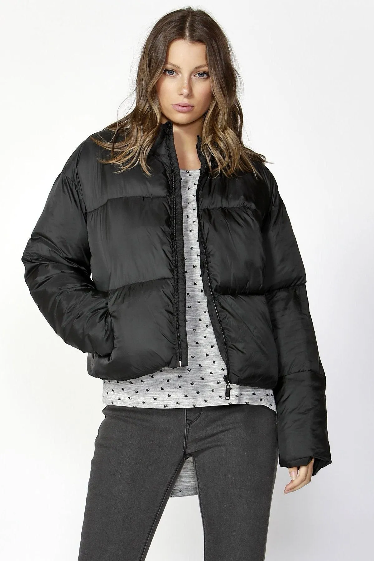 Betty Basics Dylan Cropped Puffer Jacket in Black