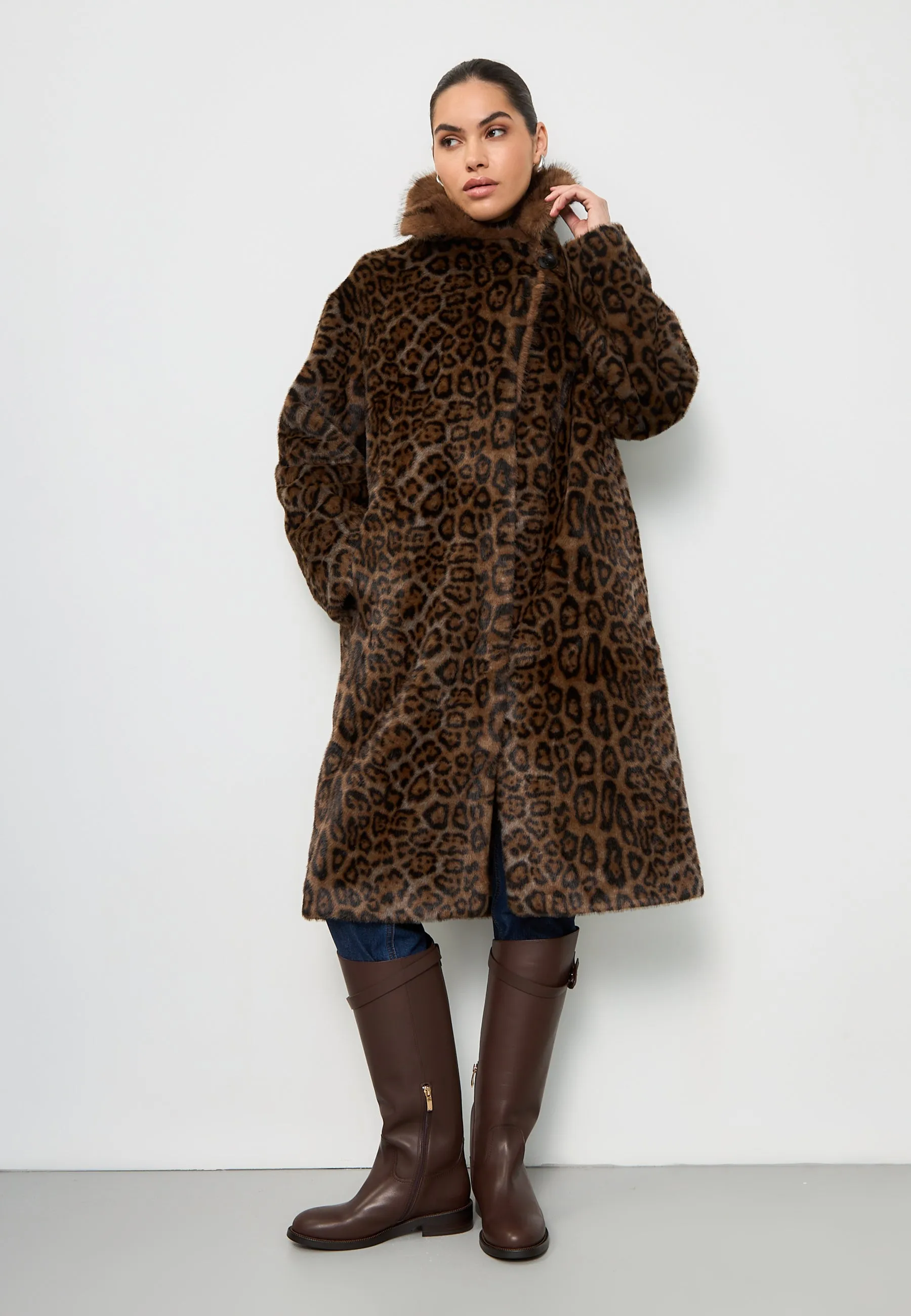 Elegant Leopard Print Faux Fur Coat Ivy