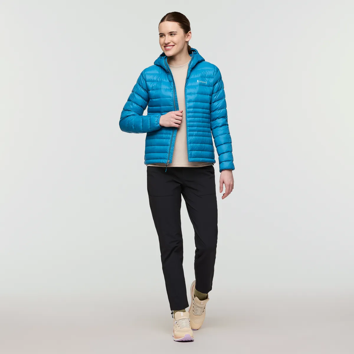 Fuego Hooded Down Jacket - Women's