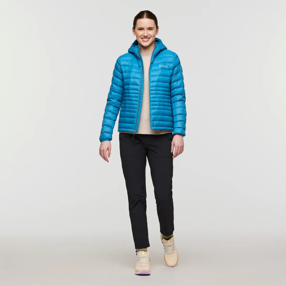 Fuego Hooded Down Jacket - Women's