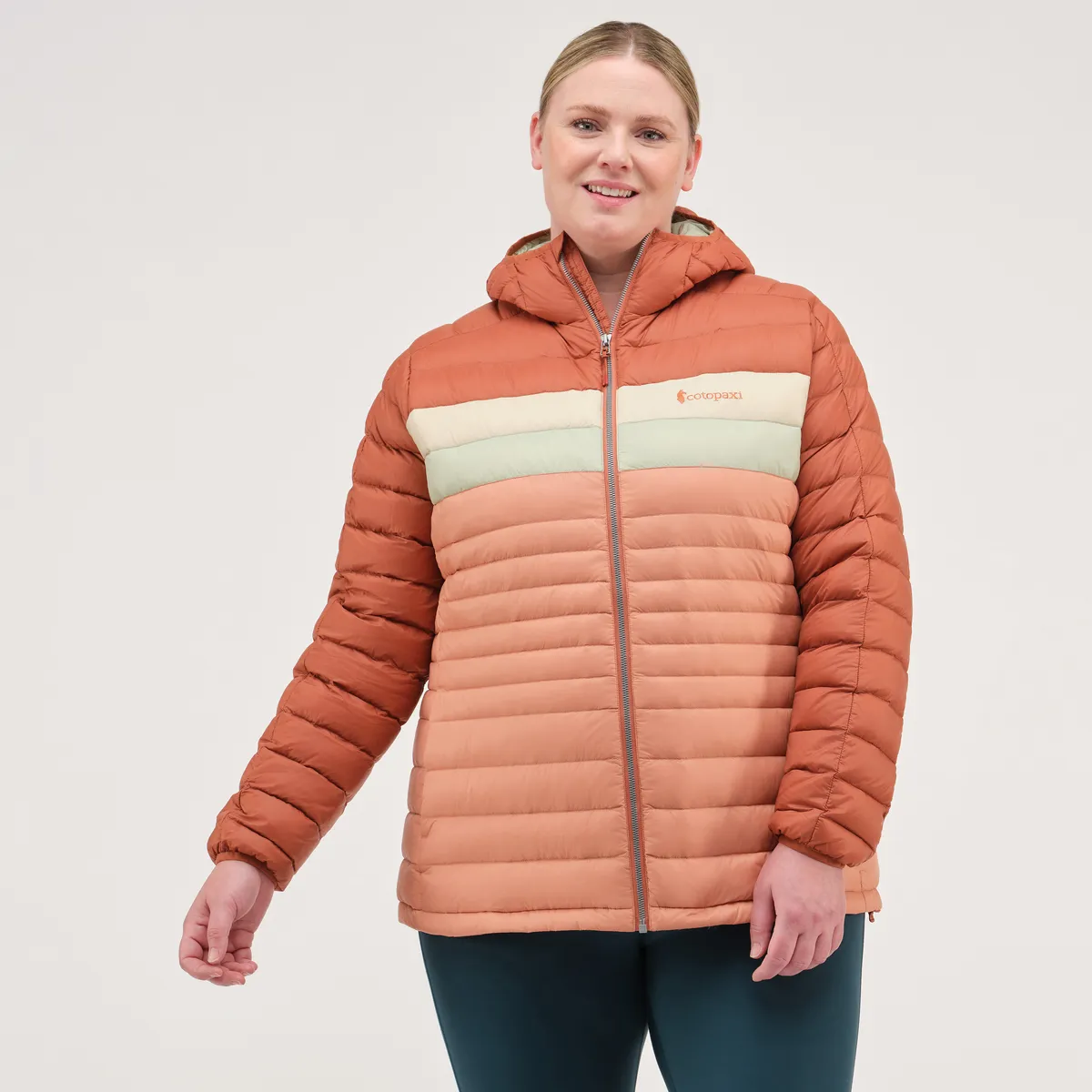 Fuego Hooded Down Jacket - Women's