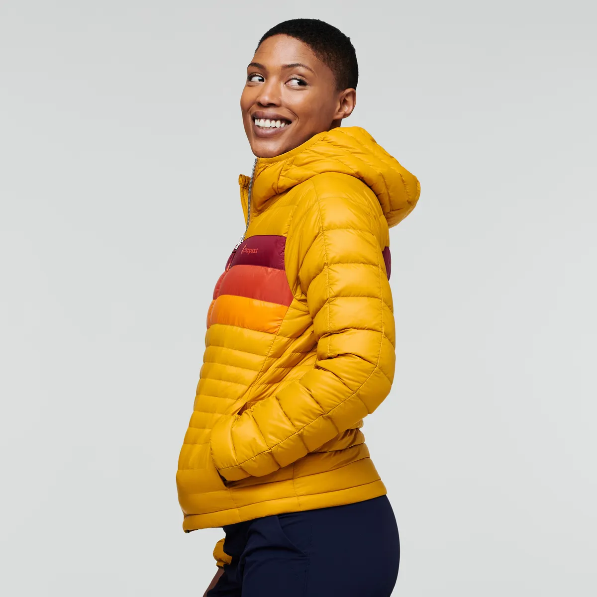 Fuego Hooded Down Jacket - Women's