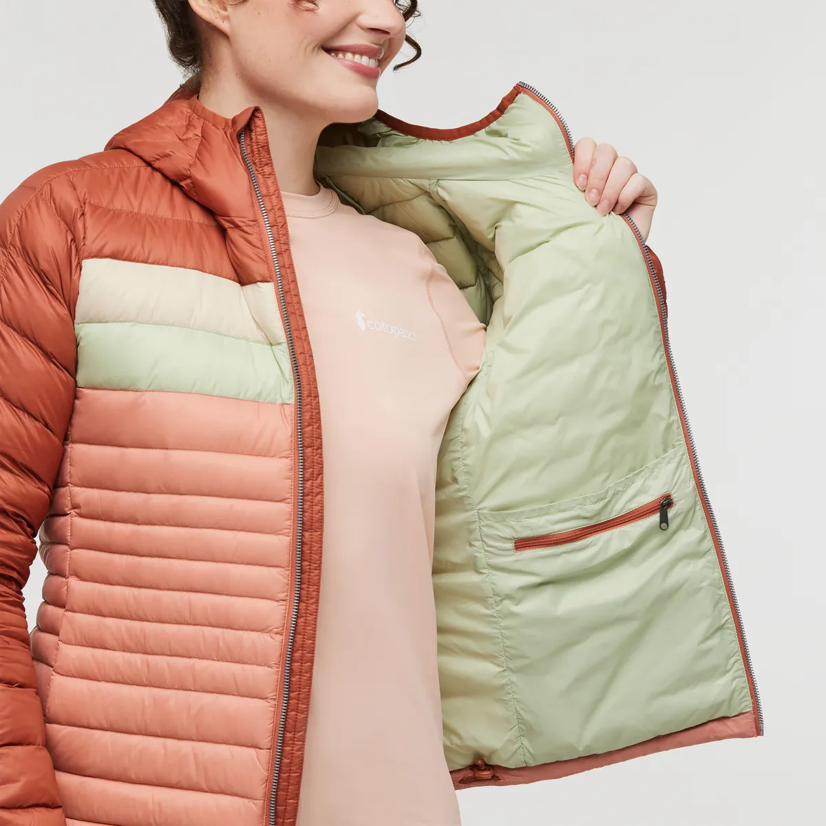 Fuego Hooded Down Jacket - Women's