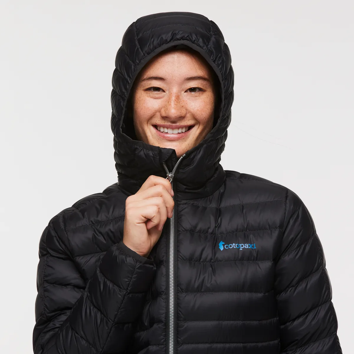 Fuego Hooded Down Jacket - Women's