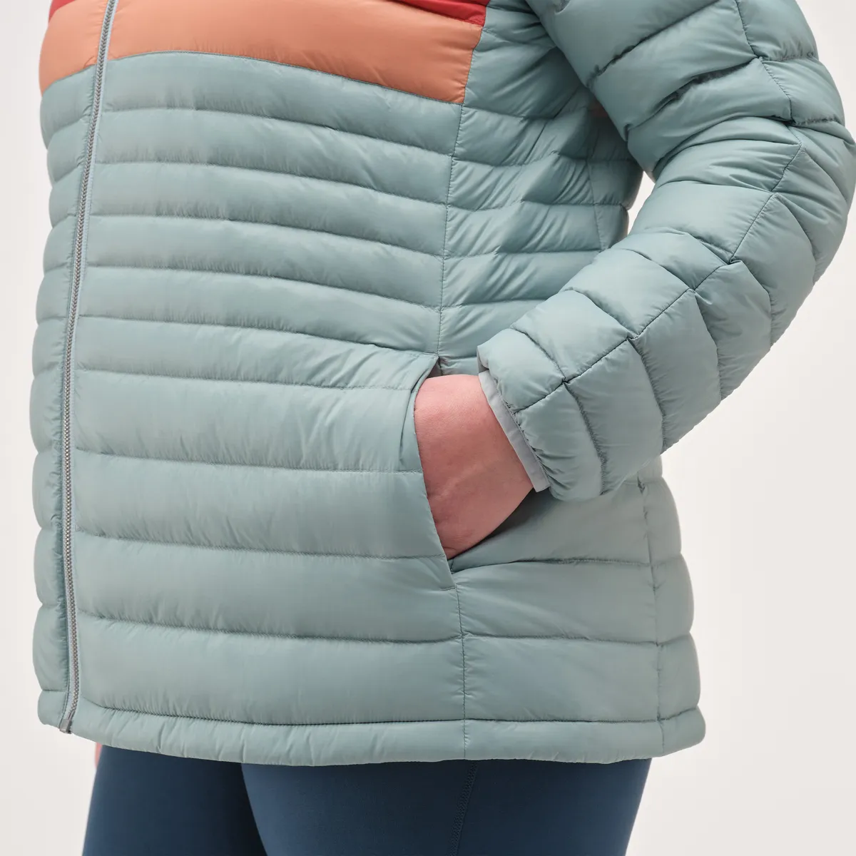 Fuego Hooded Down Jacket - Women's