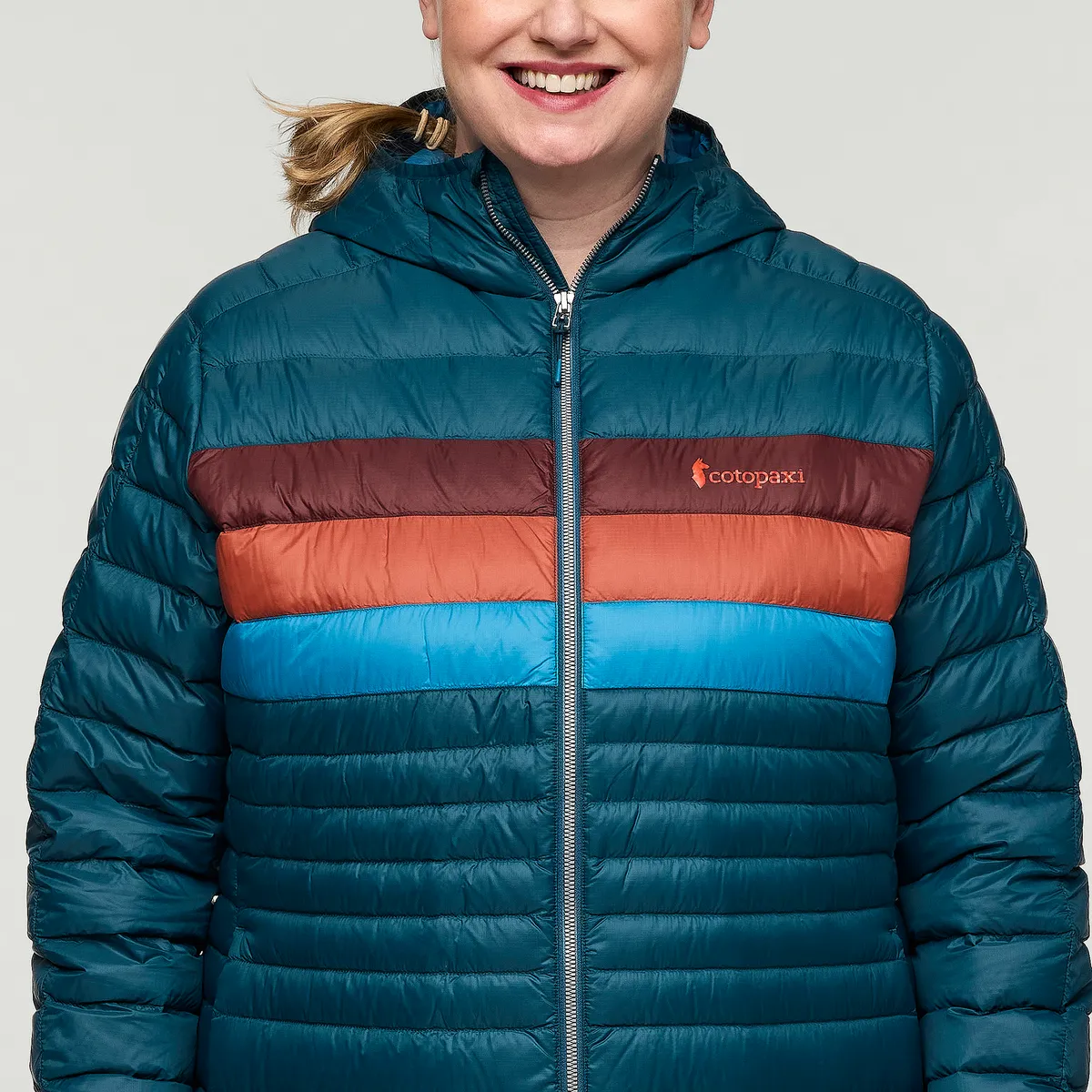 Fuego Hooded Down Jacket - Women's